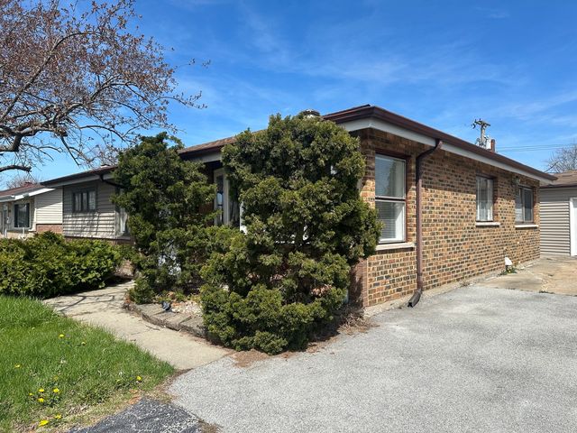 1525 Gordon Avenue, Calumet City, IL 60409