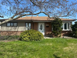 1525 Gordon Avenue, Calumet City, IL 60409