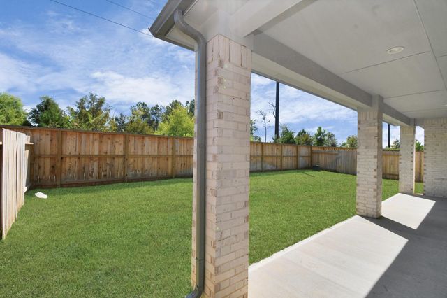 2113 Corn Thistle Way, Magnolia, TX 77355