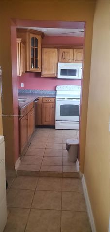 131 SE Serenata Ct, Port St. Lucie, FL 34983