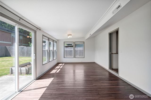 4703 Merlin Street, Longview, WA 98632