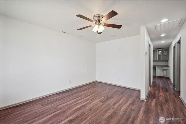 4703 Merlin Street, Longview, WA 98632