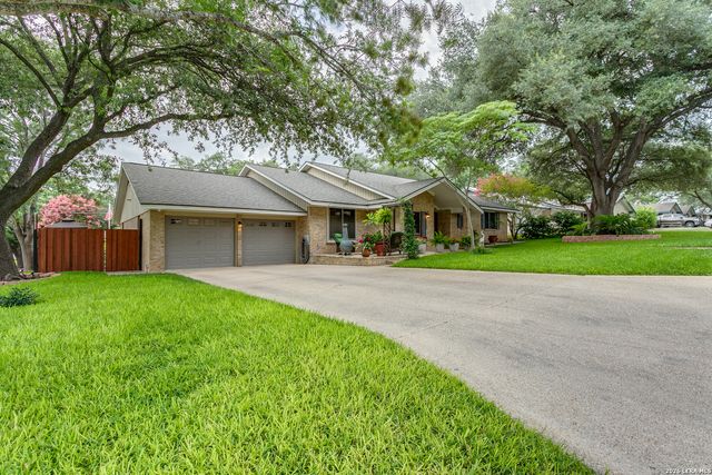 6003 Wildwind, Windcrest, TX 78239