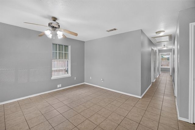 1424 E Mulkey Street 1426, Fort Worth, TX 76104