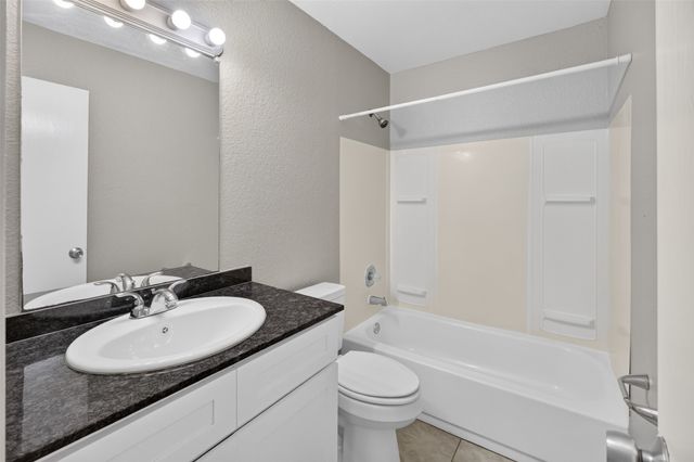 1424 E Mulkey Street 1426, Fort Worth, TX 76104