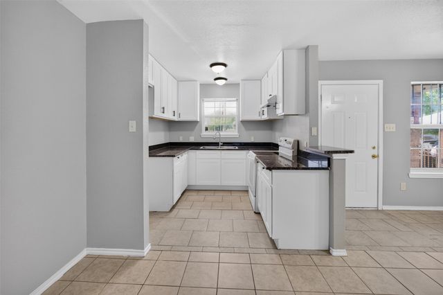1424 E Mulkey Street 1426, Fort Worth, TX 76104