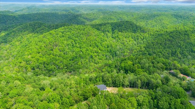 8350 Old Mill Hill Rd, Dowelltown, TN 37059