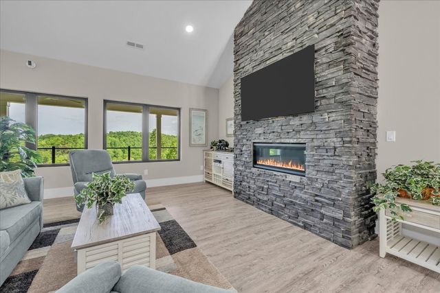 8350 Old Mill Hill Rd, Dowelltown, TN 37059