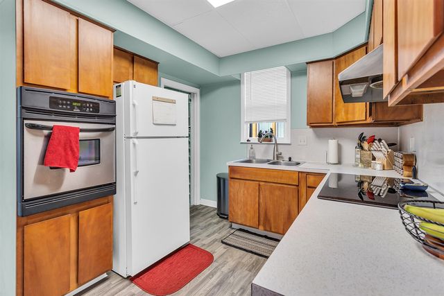 310 W Barnes Avenue, Lansing, MI 48910