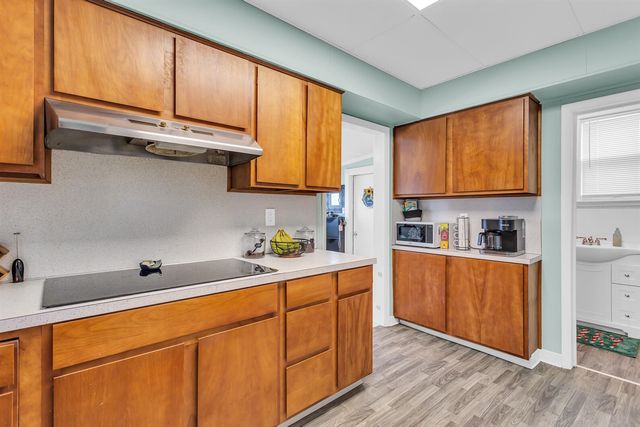 310 W Barnes Avenue, Lansing, MI 48910