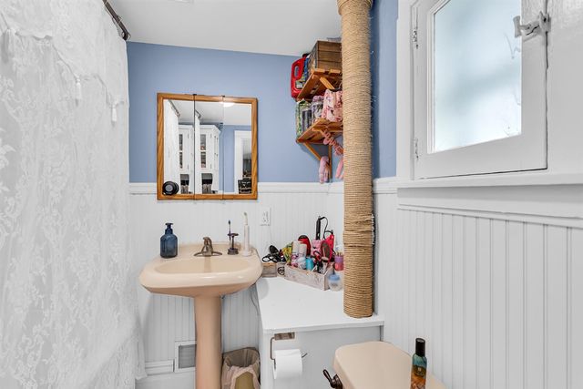 310 W Barnes Avenue, Lansing, MI 48910