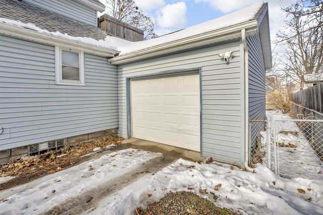 310 W Barnes Avenue, Lansing, MI 48910