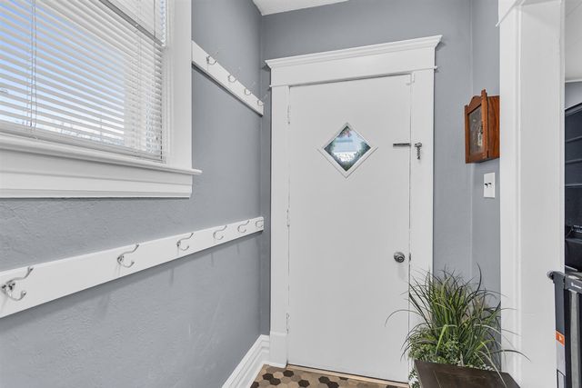 310 W Barnes Avenue, Lansing, MI 48910