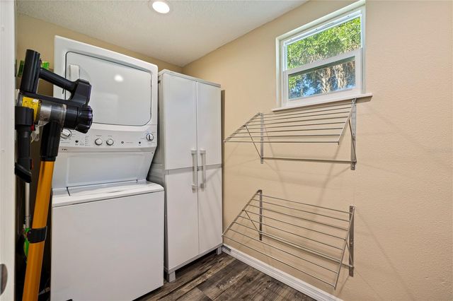 401 DEMPSEY ROAD, Palm Harbor, FL 34683
