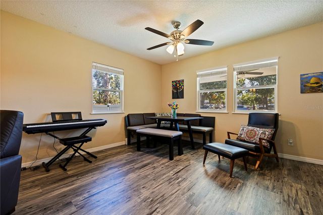 401 DEMPSEY ROAD, Palm Harbor, FL 34683