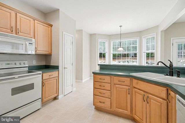 6009 SOMMERTON DR, Mechanicsburg, PA 17050