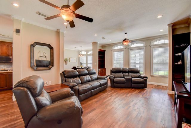 7547 County Road 684d, Sweeny, TX 77480