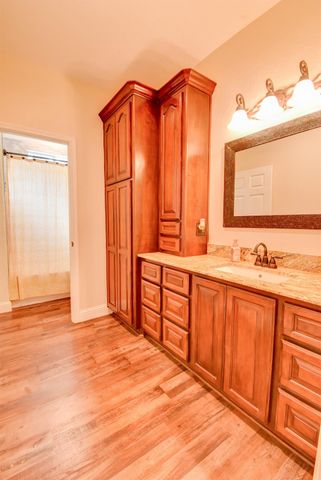 7547 County Road 684d, Sweeny, TX 77480