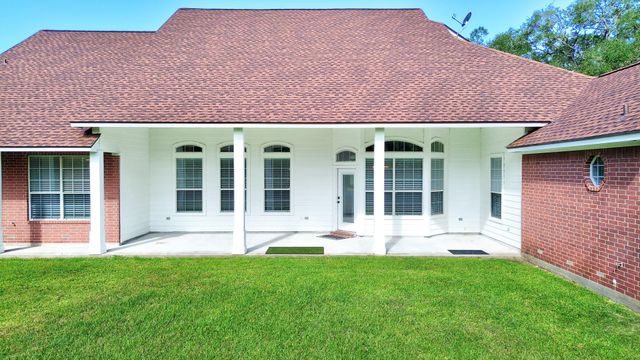 7547 County Road 684d, Sweeny, TX 77480