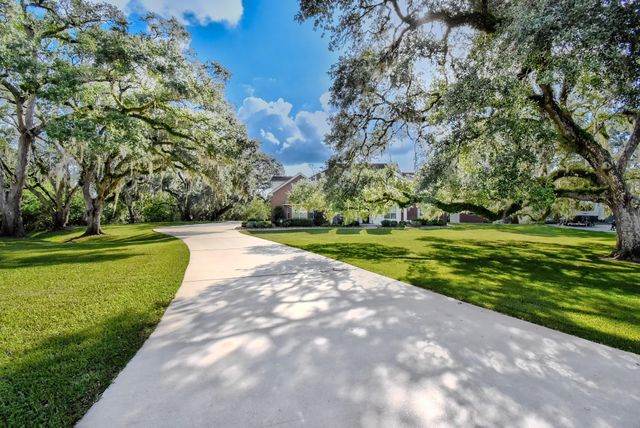 7547 County Road 684d, Sweeny, TX 77480