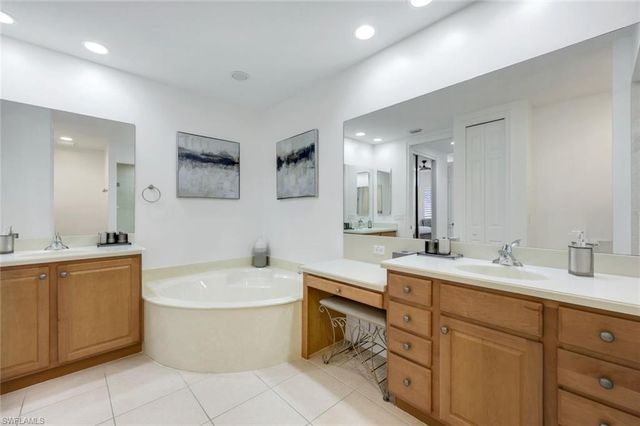 10220 Bellavista CIR # 1402, Miromar Lakes, FL 33913