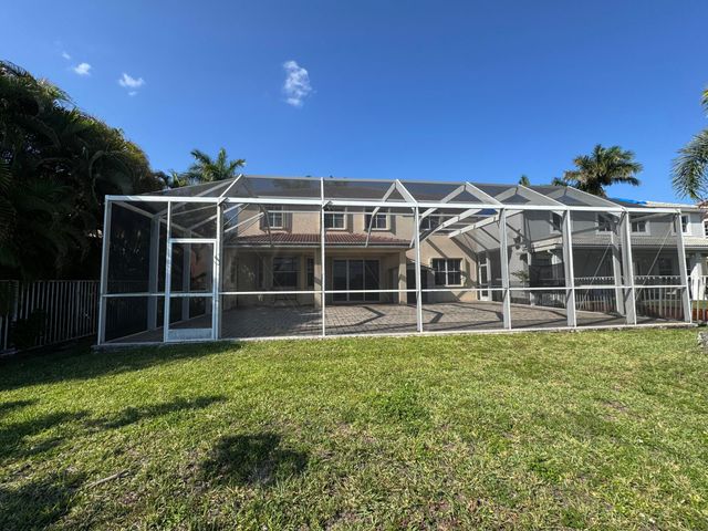 898 Tulip Circle, Weston, FL 33327