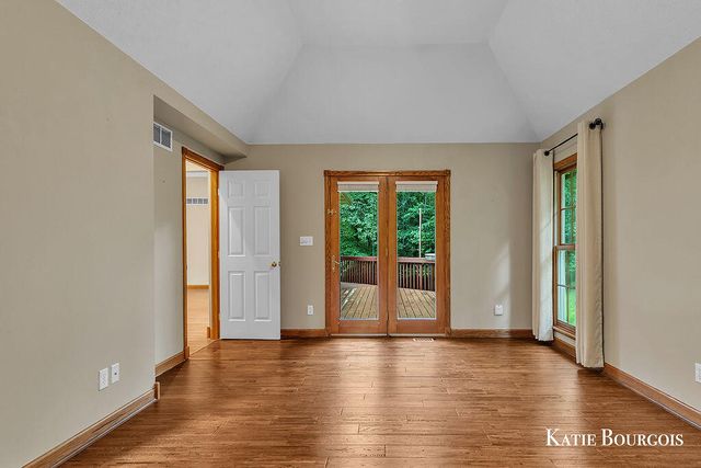 5180 Brookestone Drive, Rockford, MI 49341