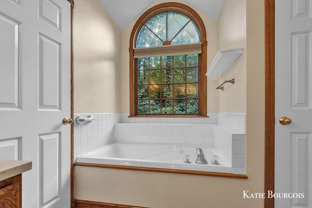 5180 Brookestone Drive, Rockford, MI 49341