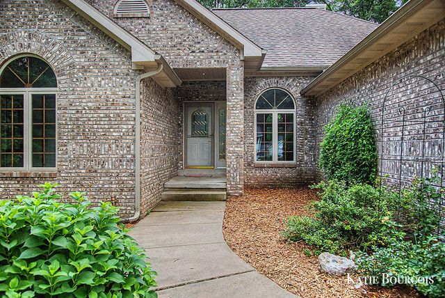 5180 Brookestone Drive, Rockford, MI 49341