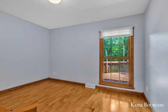 5180 Brookestone Drive, Rockford, MI 49341