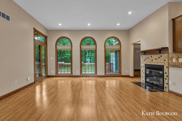 5180 Brookestone Drive, Rockford, MI 49341