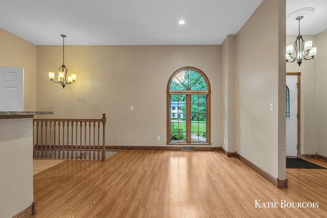 5180 Brookestone Drive, Rockford, MI 49341