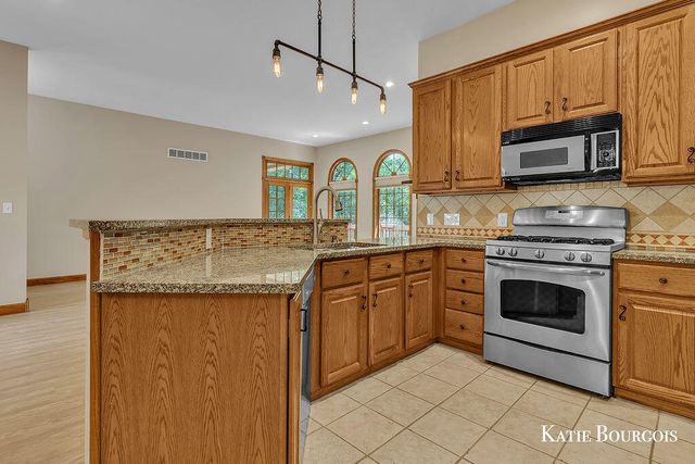5180 Brookestone Drive, Rockford, MI 49341