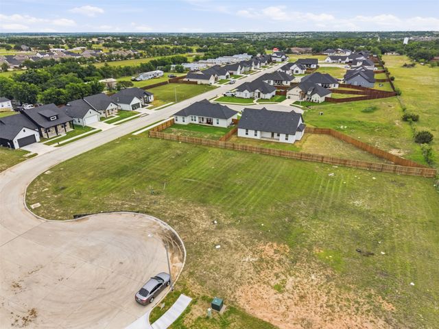 589 Highview Court, Godley, TX 76044
