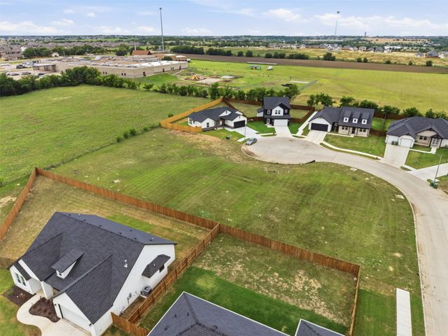 589 Highview Court, Godley, TX 76044