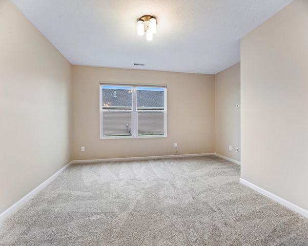 515 E 117th Place, Crown Point, IN 46307