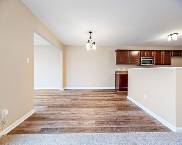 515 E 117th Place, Crown Point, IN 46307