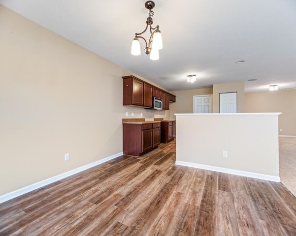 515 E 117th Place, Crown Point, IN 46307