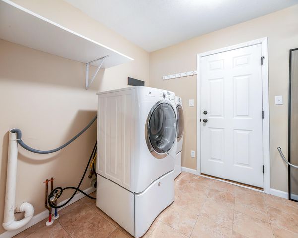 515 E 117th Place, Crown Point, IN 46307