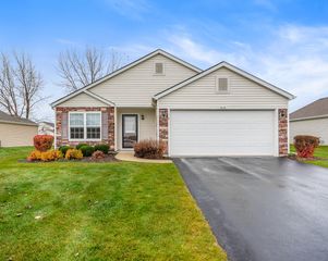 515 E 117th Place, Crown Point, IN 46307