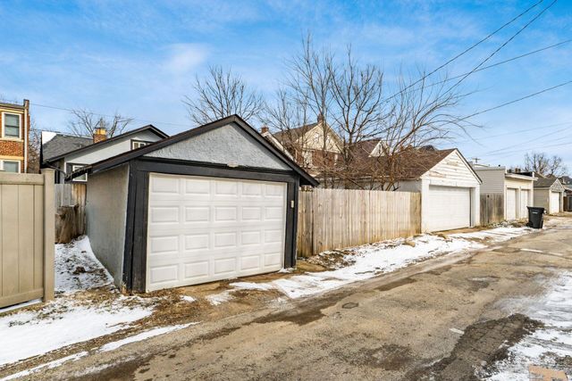 987 E Whittier Street, Columbus, OH 43206