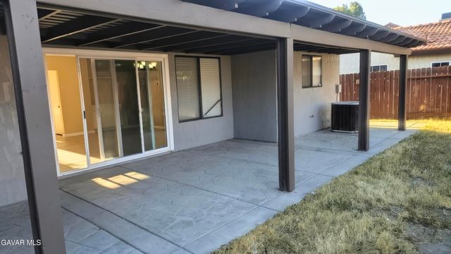 37734 Tackstem Street, Palmdale, CA 93552