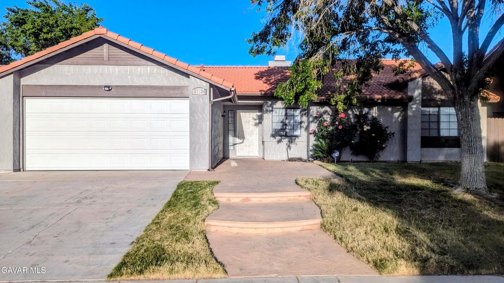 37734 Tackstem Street, Palmdale, CA 93552
