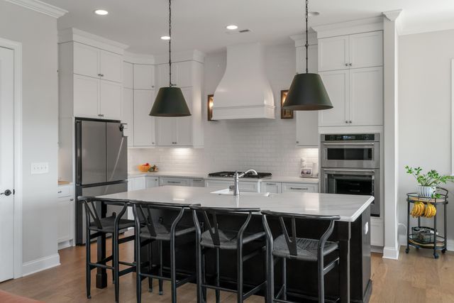 1817 Notting Hill, Chattanooga, TN 37405