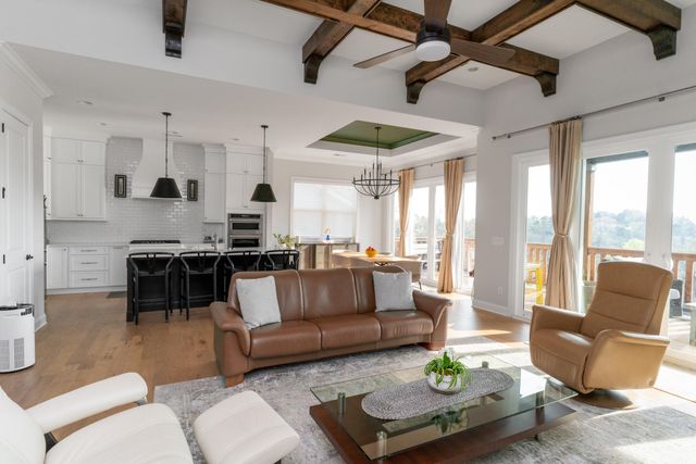 1817 Notting Hill, Chattanooga, TN 37405