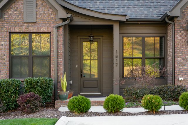 1817 Notting Hill, Chattanooga, TN 37405