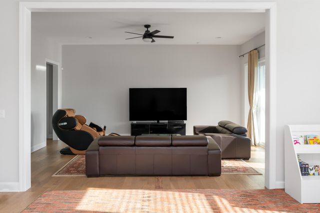 1817 Notting Hill, Chattanooga, TN 37405