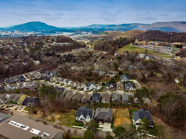 1817 Notting Hill, Chattanooga, TN 37405