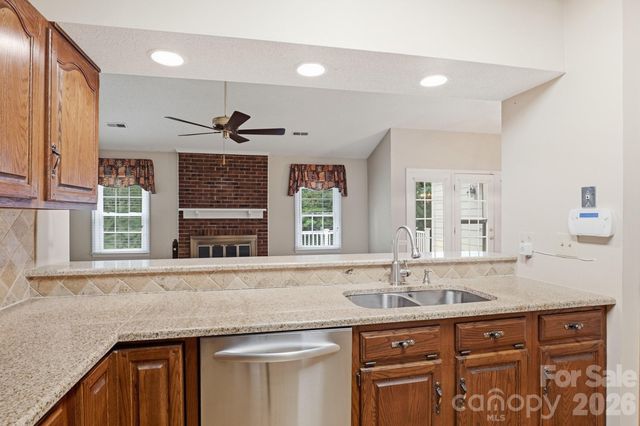 9232 Hemingford Court, Charlotte, NC 28277