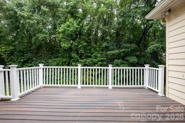 9232 Hemingford Court, Charlotte, NC 28277